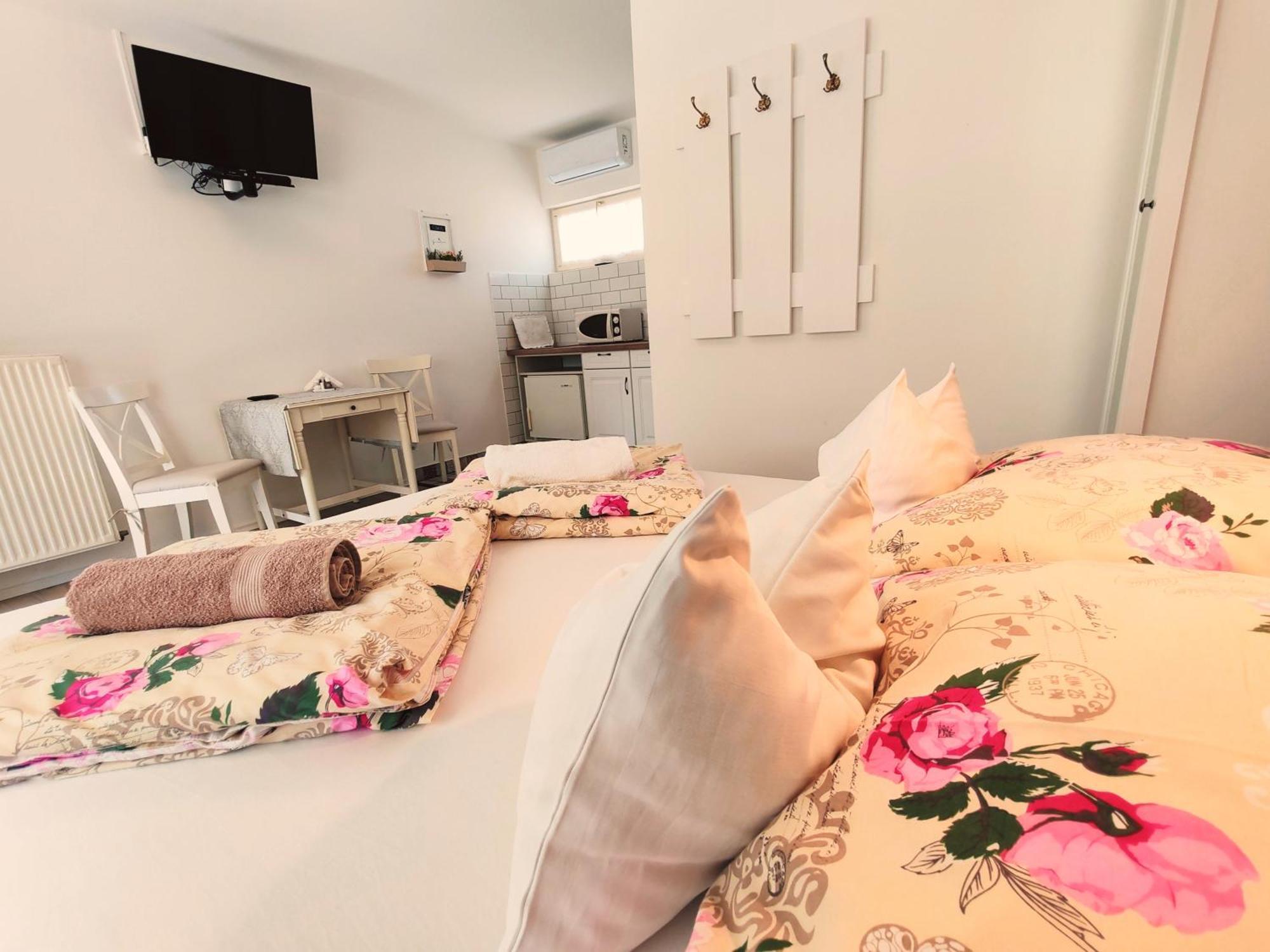 Elisoria Apartments Cserszegtomaj Ngoại thất bức ảnh